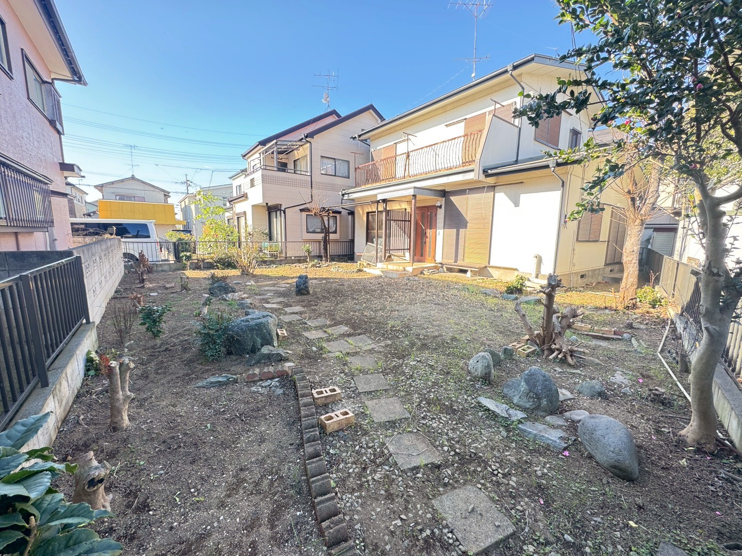 春日部市六軒町　　売地