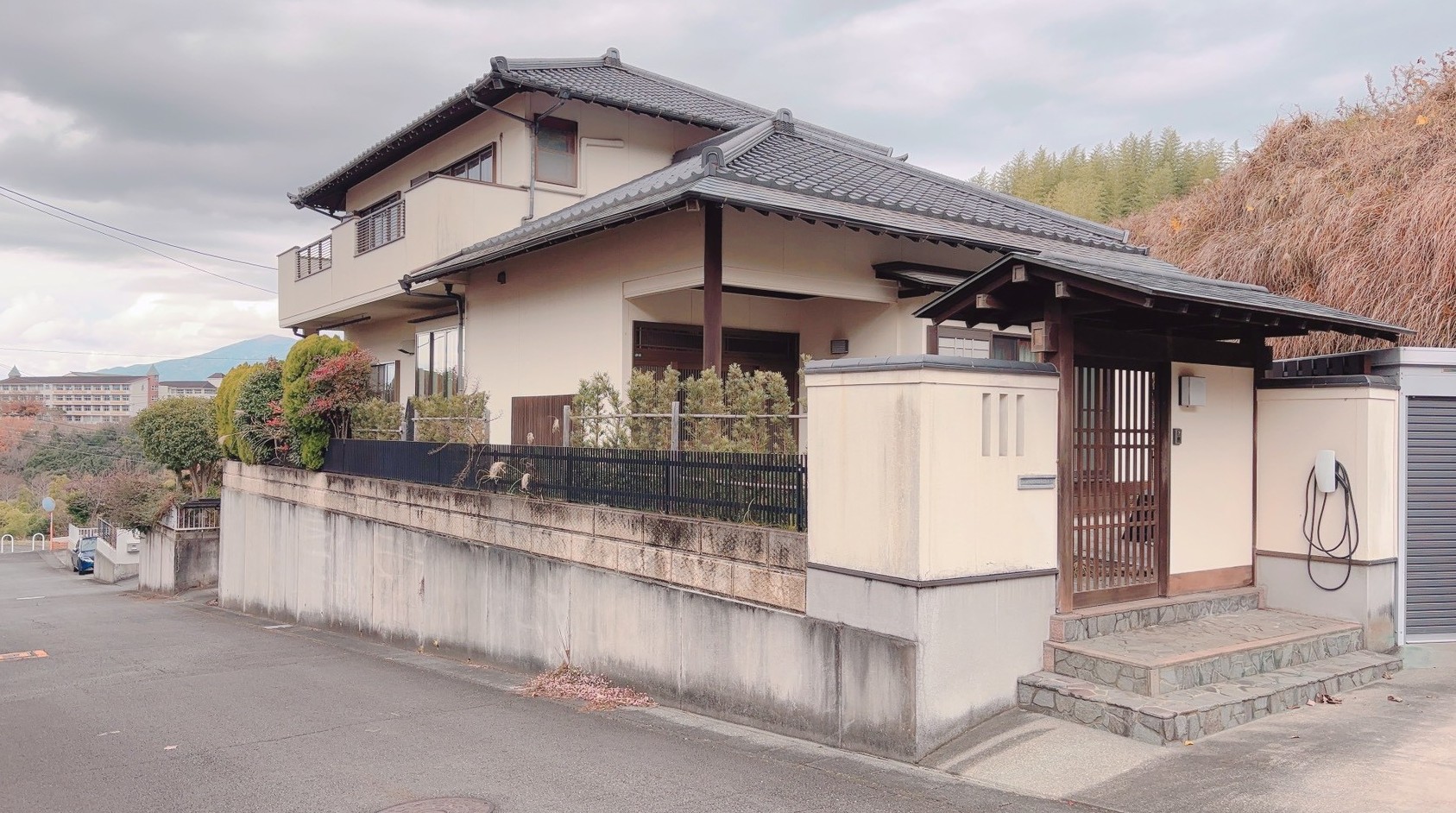 三島市三恵台　　中古戸建